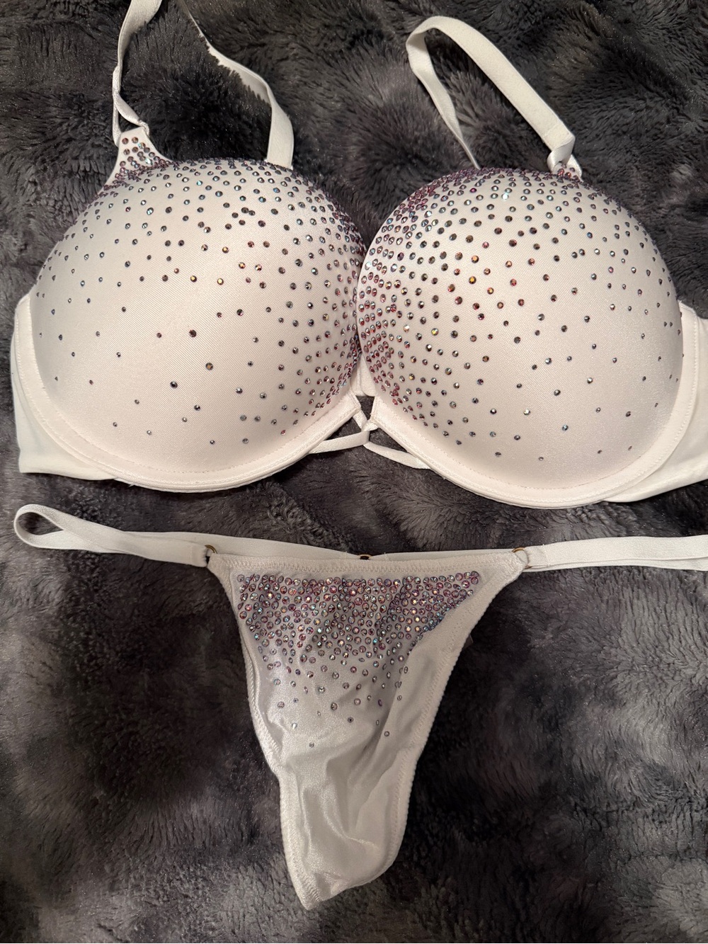 Victoria’s Secret Swarovski bra set 36C